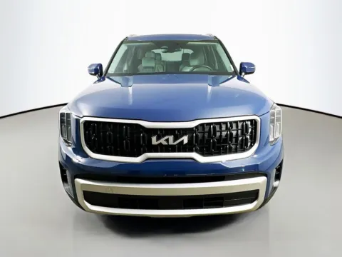 Photos of 2023 Kia Telluride EX for sale in Summerville, SC at Automaxx of the Carolinas