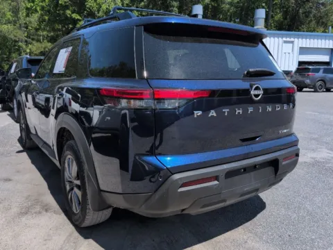More photos of 2023 Nissan Pathfinder SV at Automaxx of the Carolinas, SC