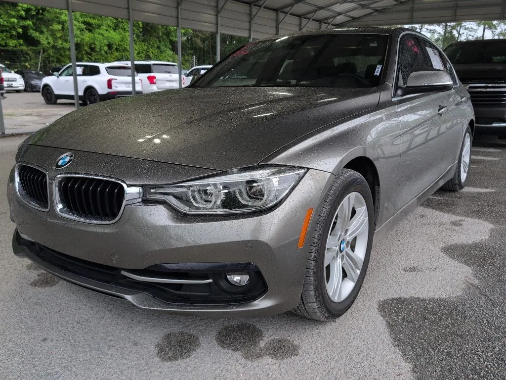 Silver 2018 BMW 3 Series 330i for sale in Summerville, SC