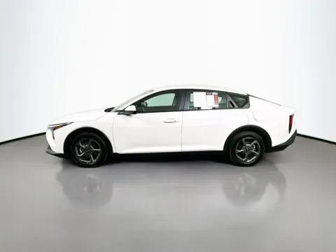 More photos of 2025 Kia K4 LXS at Automaxx of the Carolinas, SC