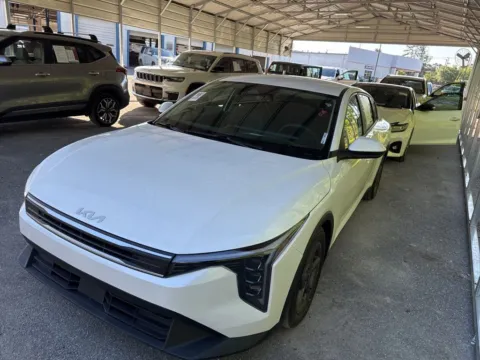 White 2025 Kia K4 LXS for sale in Summerville, SC