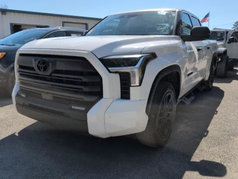 White 2022 Toyota Tundra SR5 for sale in Summerville, SC