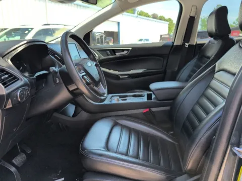 More photos of 2022 Ford Edge SEL at Automaxx of the Carolinas, SC
