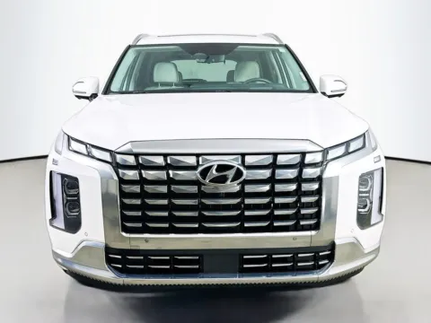 Photos of 2024 Hyundai Palisade Calligraphy for sale in Summerville, SC at Automaxx of the Carolinas