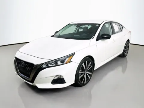 Another view of 2022 Nissan Altima 2.5 SR for sale in Summerville, SC at Automaxx of the Carolinas