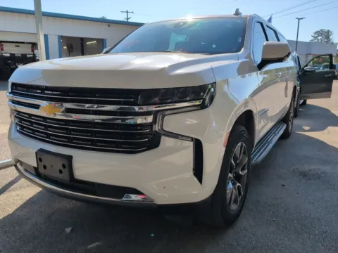 White 2021 Chevrolet Suburban LT for sale in Summerville, SC