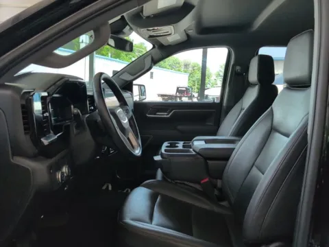 More photos of 2025 GMC Sierra 1500 SLT at Automaxx of the Carolinas, SC