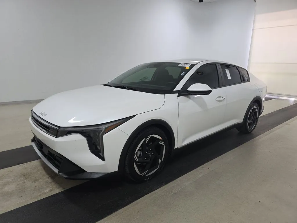 White 2025 Kia K4 EX for sale in Summerville, SC