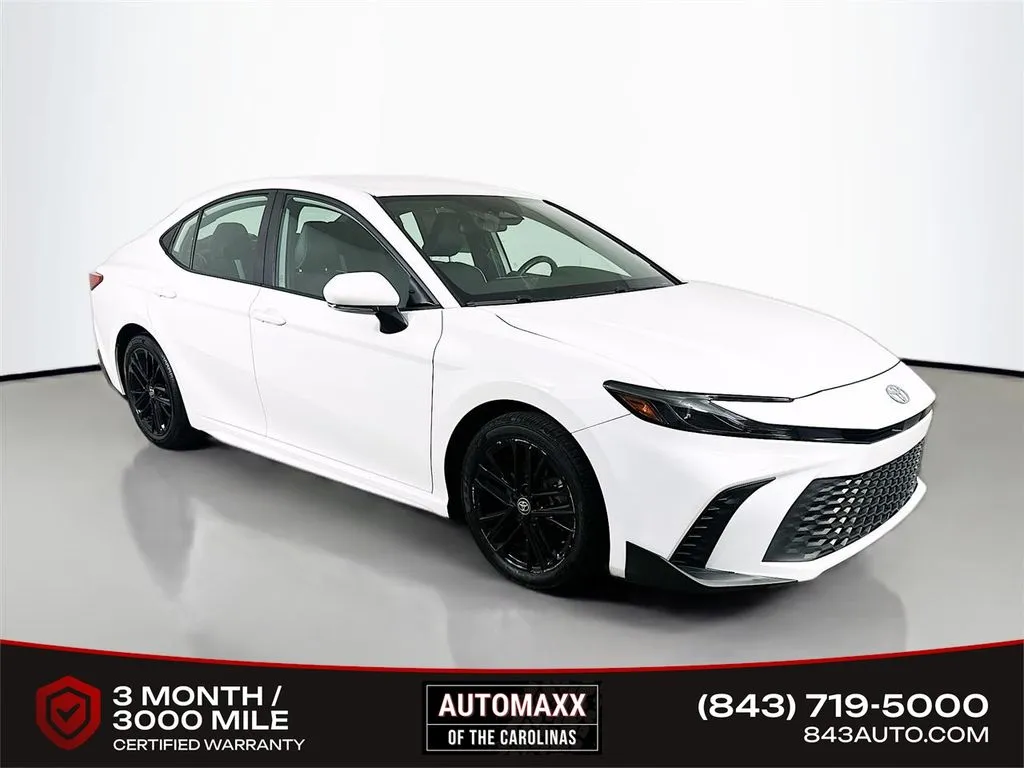 White 2025 Toyota Camry SE for sale in Summerville, SC