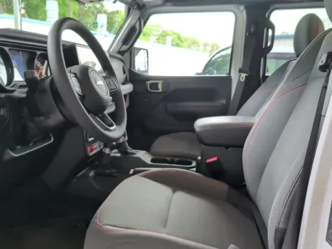More photos of 2026 Jeep Gladiator Rubicon at Automaxx of the Carolinas, SC