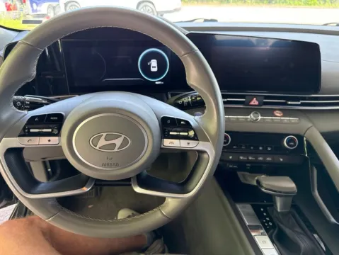 More photos of 2025 Hyundai Elantra SEL Convenience at Automaxx of the Carolinas, SC