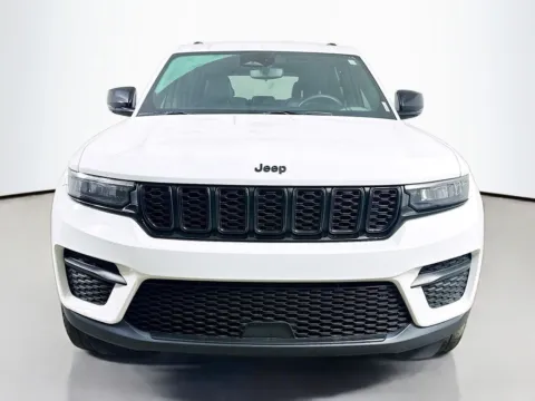 Photos of 2023 Jeep Grand Cherokee Altitude X for sale in Summerville, SC at Automaxx of the Carolinas