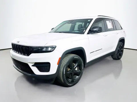 Another view of 2023 Jeep Grand Cherokee Altitude X for sale in Summerville, SC at Automaxx of the Carolinas