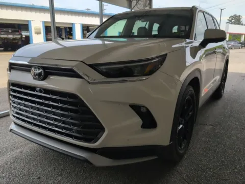 Photos of 2024 Toyota Grand Highlander Hybrid MAX Platinum for sale in Summerville, SC at Automaxx of the Carolinas
