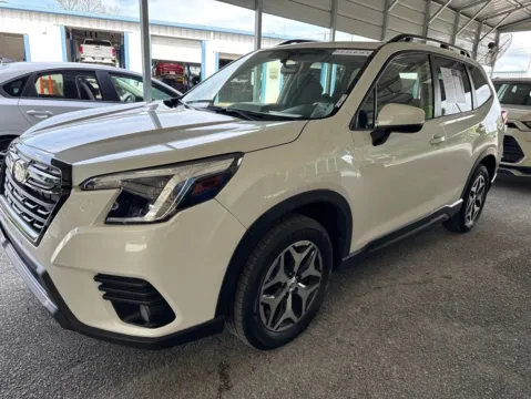 White 2023 Subaru Forester Premium for sale in Summerville, SC