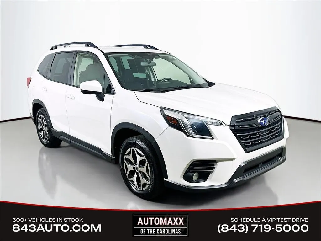 2023 Subaru Forester Premium's photo