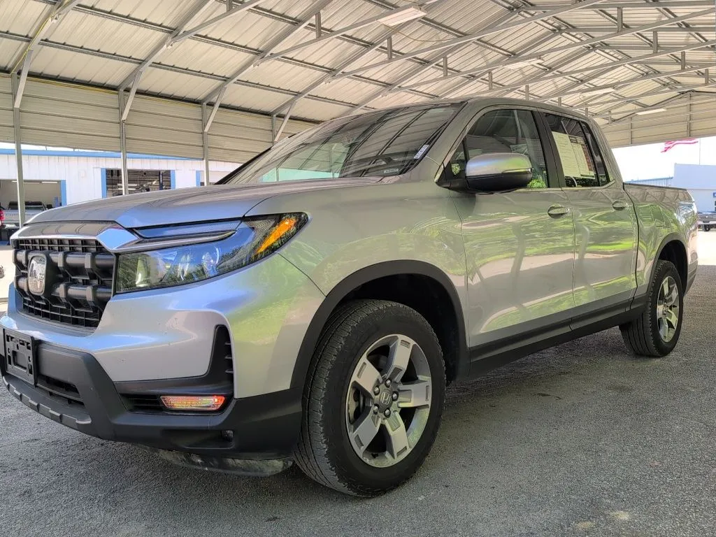 2025 Honda Ridgeline RTL AWD's photo