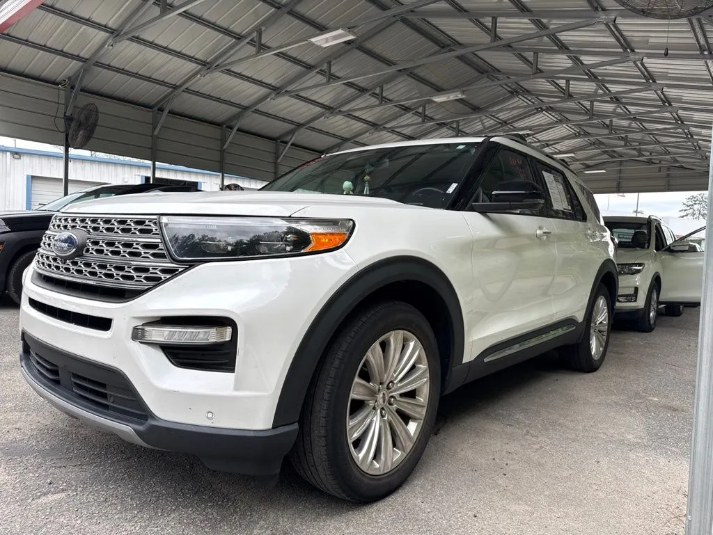 2022 Ford Explorer Limited RWD's photo