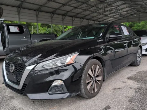 Black 2022 Nissan Altima 2.5 SV for sale in Summerville, SC