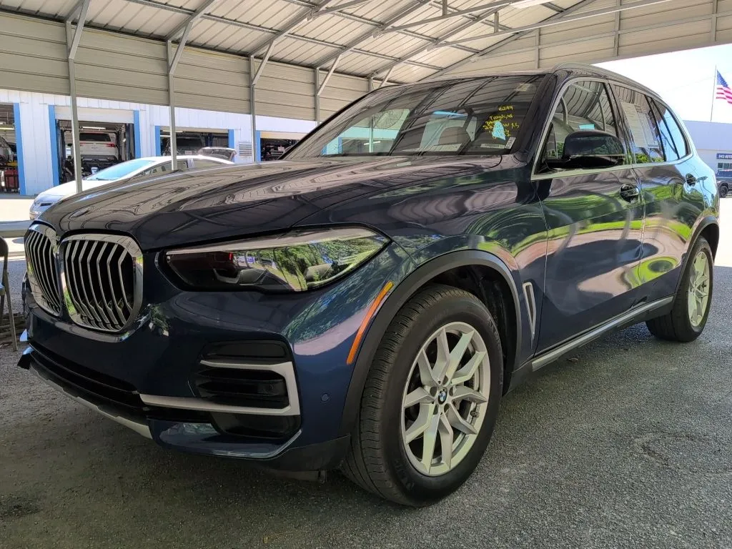 Blue 2022 BMW X5 xDrive40i for sale in Summerville, SC