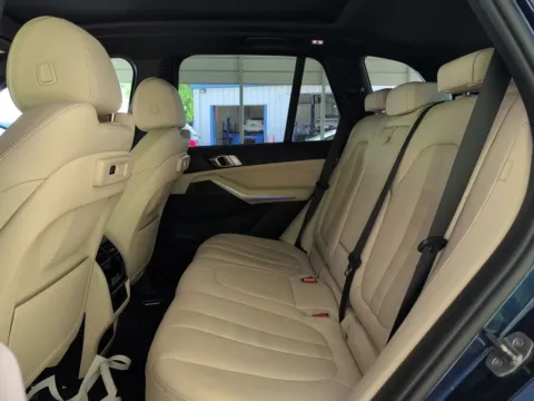 More photos of 2022 BMW X5 xDrive40i at Automaxx of the Carolinas, SC