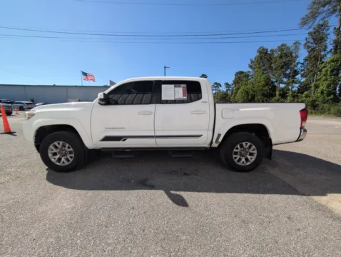 More photos of 2017 Toyota Tacoma SR5 at Automaxx of the Carolinas, SC