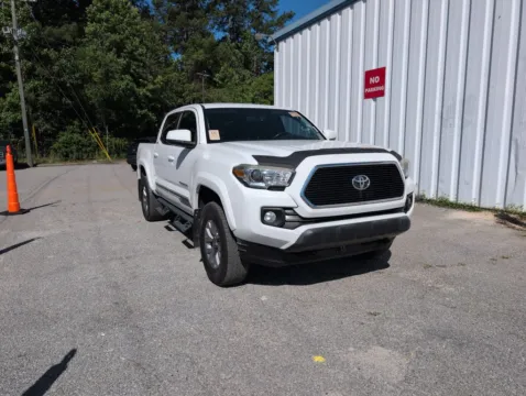 White 2017 Toyota Tacoma SR5 for sale in Summerville, SC