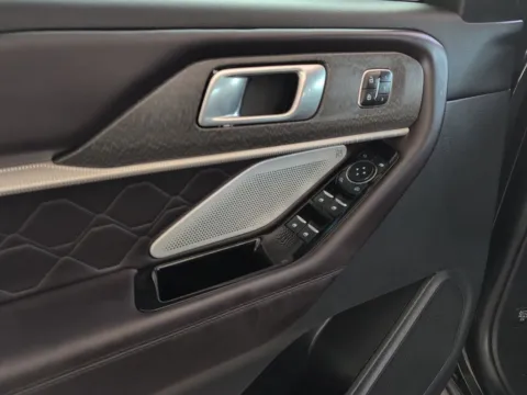 More photos of 2025 Ford Explorer Platinum at Automaxx of the Carolinas, SC