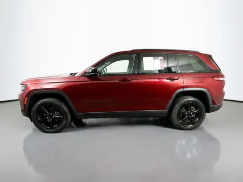 More photos of 2022 Jeep Grand Cherokee Altitude at Automaxx of the Carolinas, SC