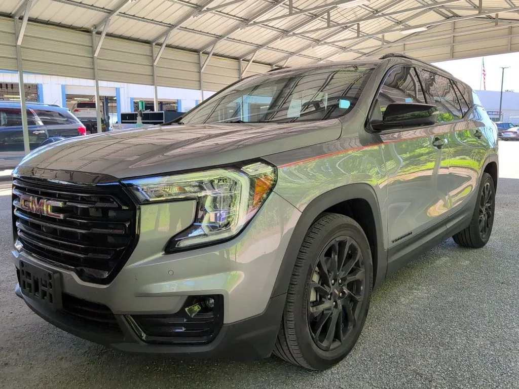 Gray 2023 GMC Terrain SLT for sale in Summerville, SC