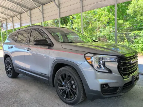 Photos of 2023 GMC Terrain SLT for sale in Summerville, SC at Automaxx of the Carolinas