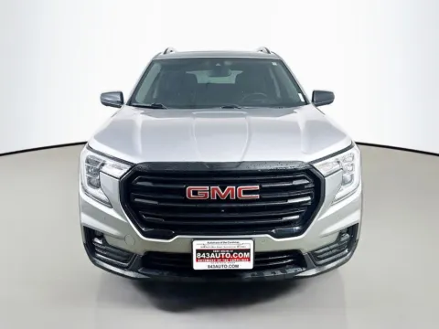 Photos of 2023 GMC Terrain SLT for sale in Summerville, SC at Automaxx of the Carolinas
