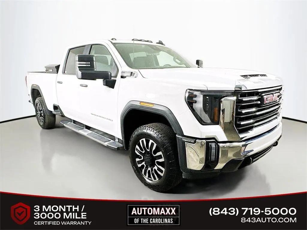 2024 GMC Sierra 4WD Crew Cab Standard Box Pro's photo