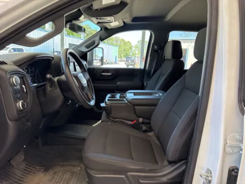 More photos of 2024 GMC Sierra 2500HD Pro at Automaxx of the Carolinas, SC