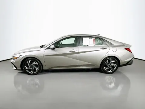 More photos of 2024 Hyundai Elantra Limited at Automaxx of the Carolinas, SC