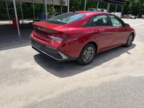 More photos of 2024 Hyundai Elantra SEL at Automaxx of the Carolinas, SC