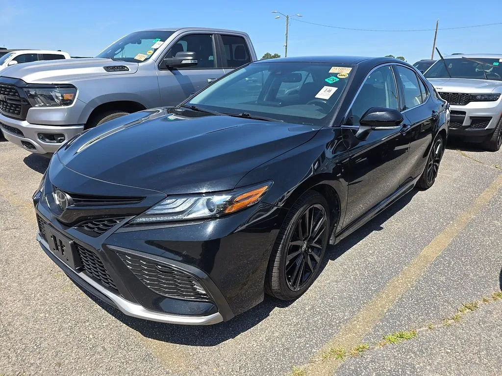 2024 Toyota Camry XSE's photo