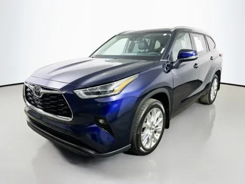 Another view of 2023 Toyota Highlander Limited for sale in Summerville, SC at Automaxx of the Carolinas