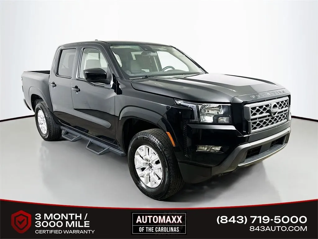 2022 Nissan Frontier SV Crew Cab 4X4 SWB's photo