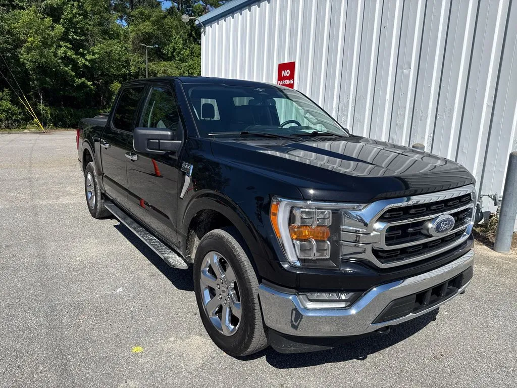 Black 2023 Ford F-150 XLT for sale in Summerville, SC