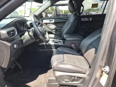 Photos of 2020 Ford Explorer ST for sale in Summerville, SC at Automaxx of the Carolinas