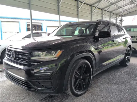 Black 2022 Volkswagen Atlas Cross Sport 3.6L V6 SEL R-Line for sale in Summerville, SC