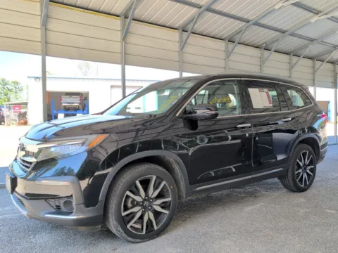 Black 2020 Honda Pilot Touring for sale in Summerville, SC