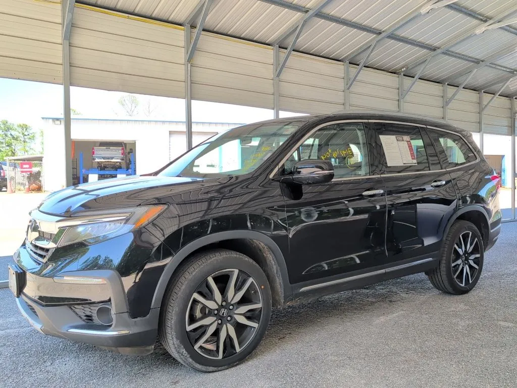 Black 2020 Honda Pilot Touring for sale in Summerville, SC