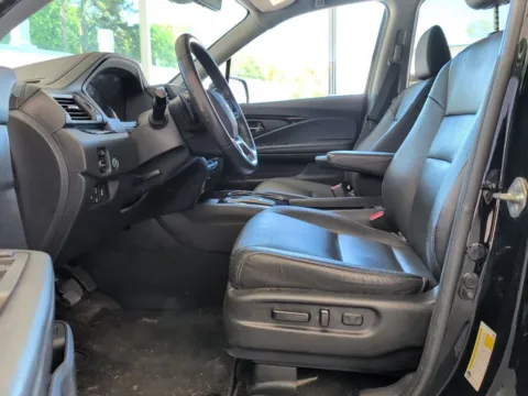 More photos of 2020 Honda Pilot Touring at Automaxx of the Carolinas, SC