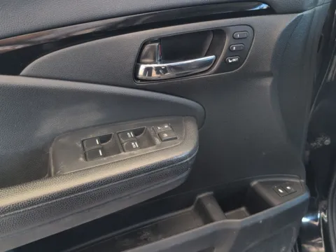 More photos of 2020 Honda Pilot Touring at Automaxx of the Carolinas, SC