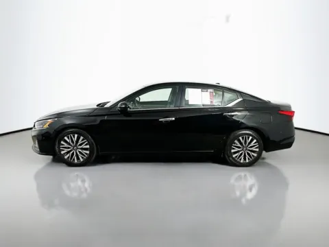More photos of 2023 Nissan Altima 2.5 SV at Automaxx of the Carolinas, SC