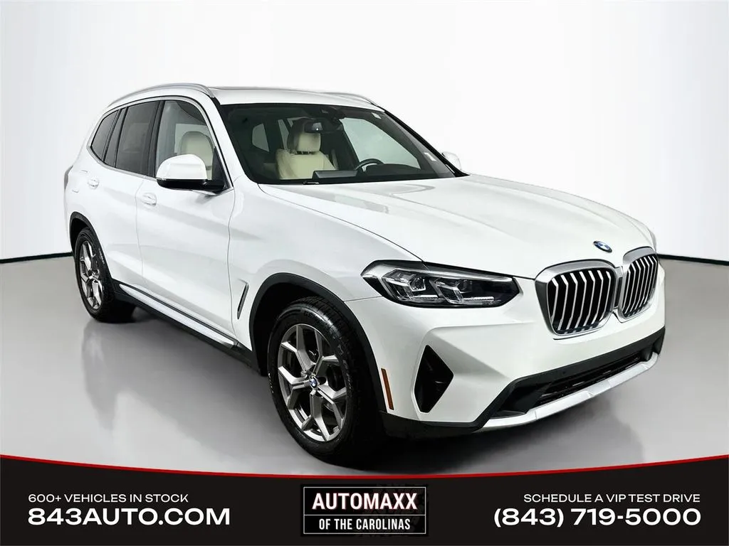 2022 BMW X3 sDrive30i's photo