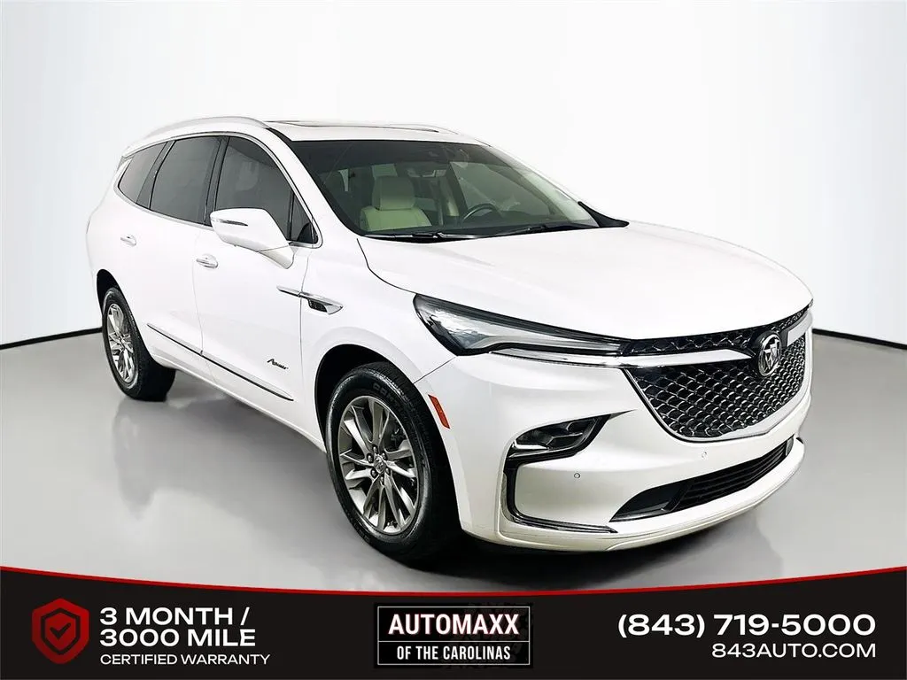 2023 Buick Enclave Avenir AWD's photo