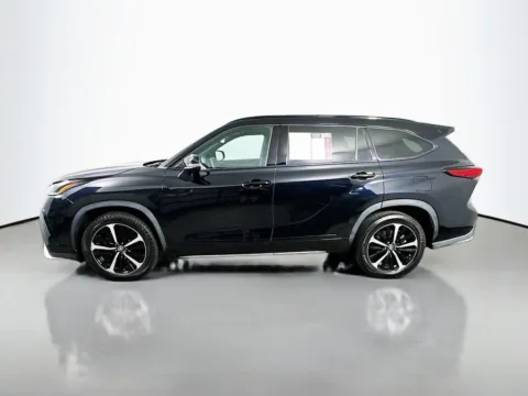 More photos of 2021 Toyota Highlander XSE at Automaxx of the Carolinas, SC